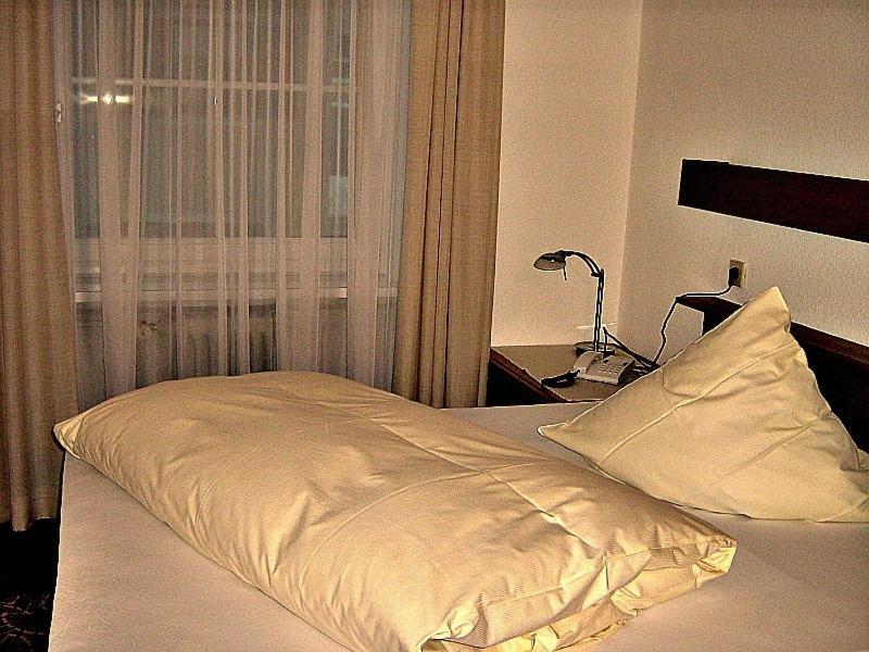 Hotel Restaurant Baeren Freudenstadt Ruang foto