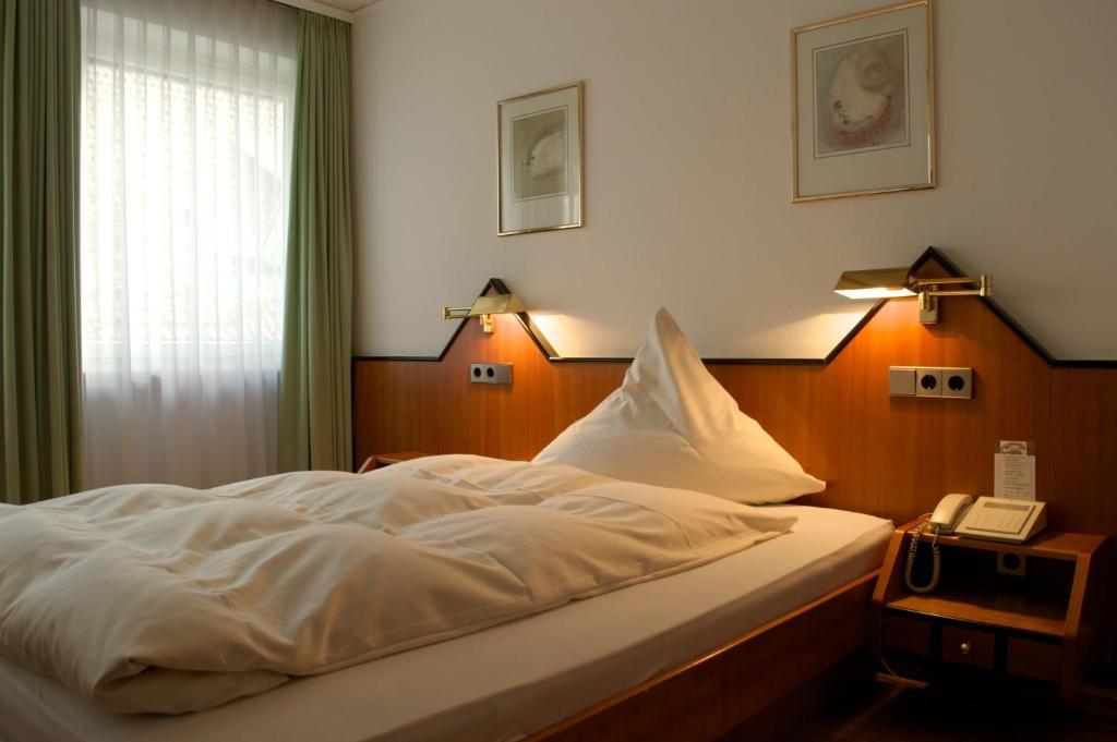 Hotel Restaurant Baeren Freudenstadt Bagian luar foto
