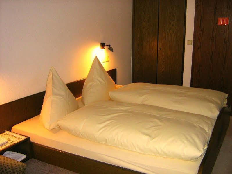 Hotel Restaurant Baeren Freudenstadt Bagian luar foto